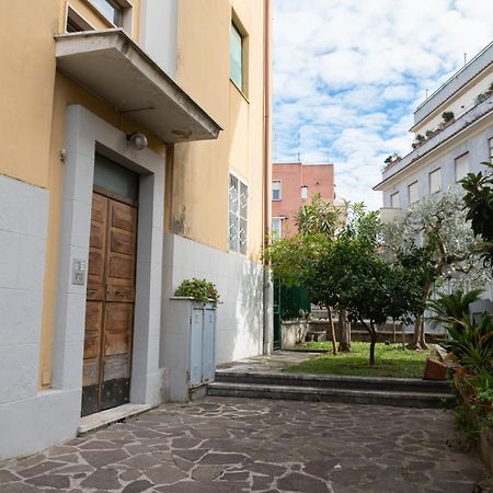 Guest House Sempione Da Giulio Rome Extérieur photo